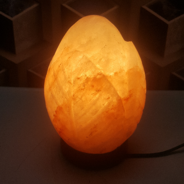 himalayan leaf carved egg lamp with light